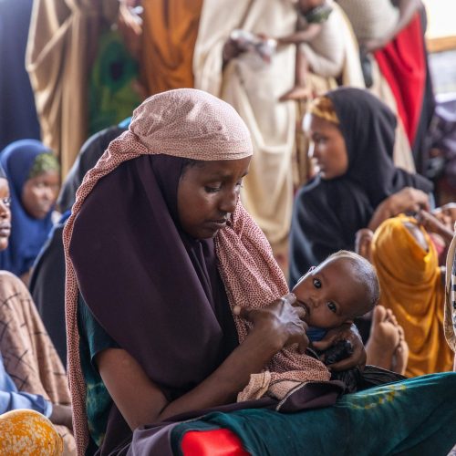 Moeder met kind in Somalië