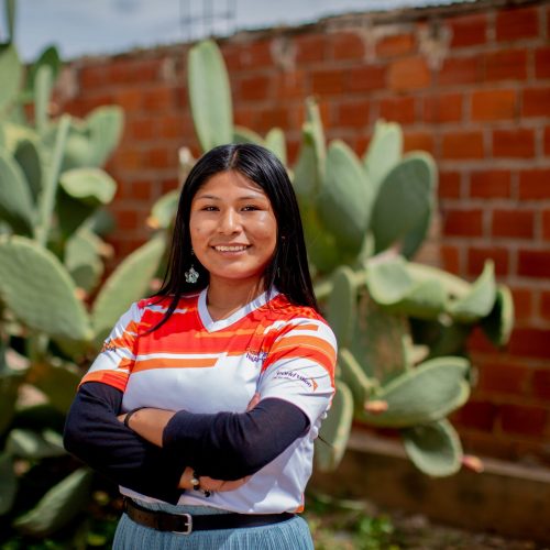 Nadeyli uit Bolivia, een meisje dat haar stem gebruikt om anderen te helpen